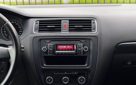 Volkswagen Jetta VI, 2011 год, 1 199 000 рублей, 28 фотография