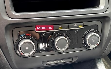 Volkswagen Jetta VI, 2011 год, 1 199 000 рублей, 30 фотография