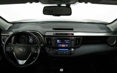 Toyota RAV4, 2018 год, 2 686 000 рублей, 18 фотография