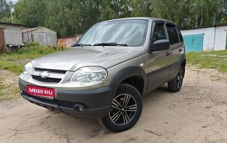 Chevrolet Niva I рестайлинг, 2019 год, 850 000 рублей, 1 фотография