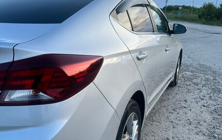 Hyundai Elantra VI рестайлинг, 2019 год, 2 100 000 рублей, 4 фотография