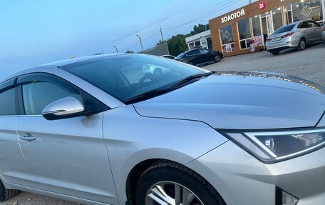 Hyundai Elantra VI рестайлинг, 2019 год, 2 100 000 рублей, 3 фотография