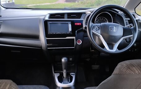 Honda Fit III, 2015 год, 950 000 рублей, 10 фотография