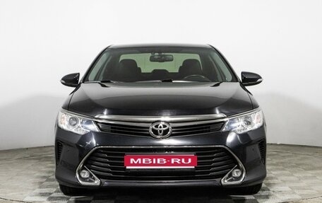 Toyota Camry, 2017 год, 2 240 000 рублей, 2 фотография