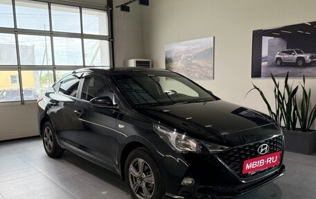 Hyundai Solaris II рестайлинг, 2021 год, 1 450 000 рублей, 3 фотография