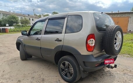 Chevrolet Niva I рестайлинг, 2019 год, 850 000 рублей, 10 фотография