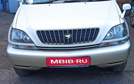Toyota Harrier, 1998 год, 700 000 рублей, 8 фотография