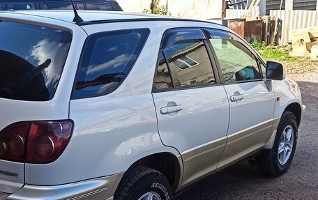 Toyota Harrier, 1998 год, 700 000 рублей, 13 фотография