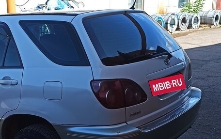 Toyota Harrier, 1998 год, 700 000 рублей, 7 фотография