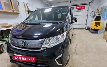 Honda Stepwgn IV, 2020 год, 2 190 000 рублей, 4 фотография