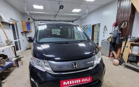 Honda Stepwgn IV, 2020 год, 2 190 000 рублей, 5 фотография