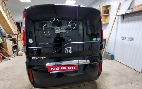 Honda Stepwgn IV, 2020 год, 2 190 000 рублей, 9 фотография