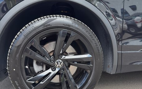 Volkswagen Tiguan II, 2021 год, 3 980 000 рублей, 7 фотография