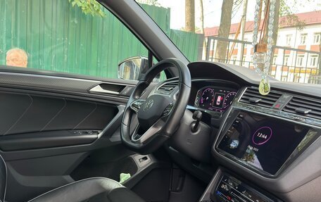 Volkswagen Tiguan II, 2021 год, 3 980 000 рублей, 13 фотография