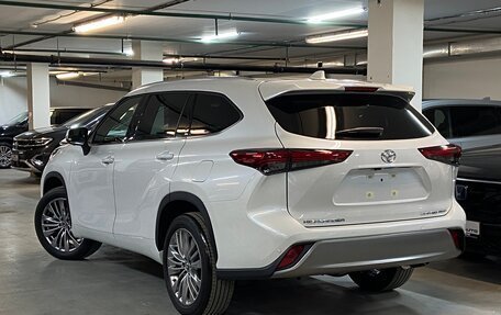 Toyota Highlander, 2025 год, 5 300 000 рублей, 6 фотография