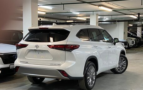 Toyota Highlander, 2025 год, 5 300 000 рублей, 4 фотография