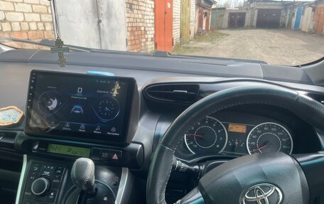 Toyota Wish II, 2011 год, 1 300 000 рублей, 4 фотография