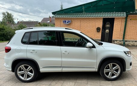 Volkswagen Tiguan I, 2016 год, 2 100 000 рублей, 2 фотография