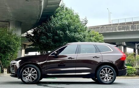 Volvo XC60 II, 2021 год, 3 200 000 рублей, 2 фотография