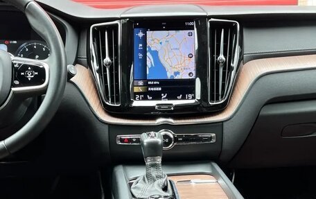 Volvo XC60 II, 2021 год, 3 200 000 рублей, 19 фотография