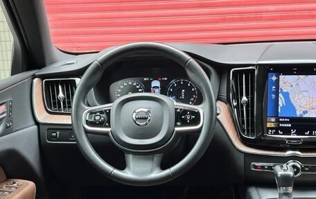 Volvo XC60 II, 2021 год, 3 200 000 рублей, 14 фотография