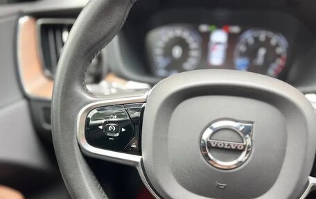 Volvo XC60 II, 2021 год, 3 200 000 рублей, 17 фотография