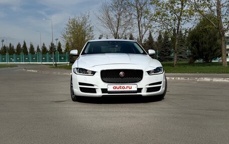 Jaguar XE I рестайлинг, 2016 год, 1 590 000 рублей, 4 фотография