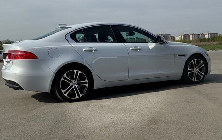 Jaguar XE I рестайлинг, 2016 год, 1 590 000 рублей, 10 фотография
