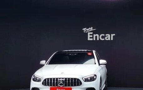 Mercedes-Benz E-Класс, 2022 год, 4 190 066 рублей, 3 фотография