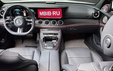 Mercedes-Benz E-Класс, 2022 год, 4 190 066 рублей, 2 фотография