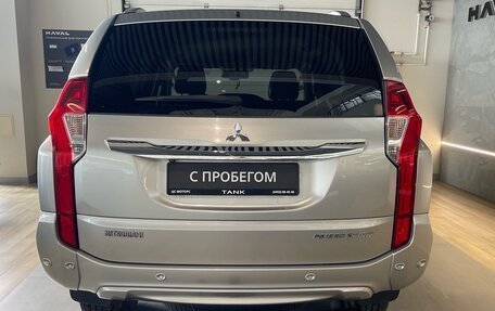 Mitsubishi Pajero Sport III рестайлинг, 2017 год, 2 899 000 рублей, 5 фотография