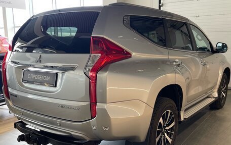 Mitsubishi Pajero Sport III рестайлинг, 2017 год, 2 899 000 рублей, 6 фотография