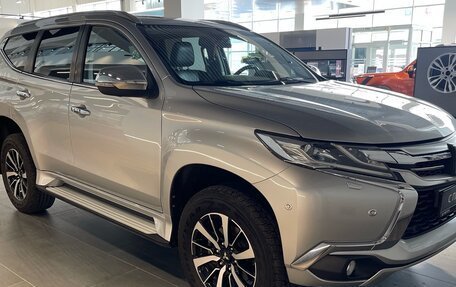 Mitsubishi Pajero Sport III рестайлинг, 2017 год, 2 899 000 рублей, 8 фотография