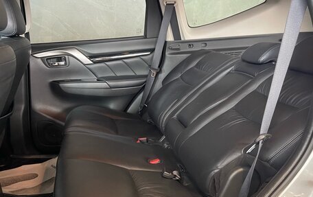 Mitsubishi Pajero Sport III рестайлинг, 2017 год, 2 899 000 рублей, 22 фотография
