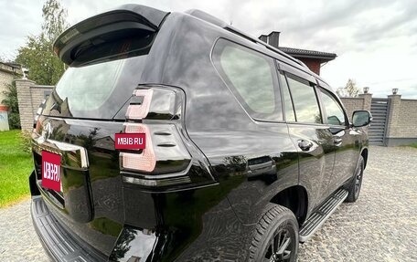 Toyota Land Cruiser Prado 150 рестайлинг 2, 2021 год, 7 990 000 рублей, 7 фотография