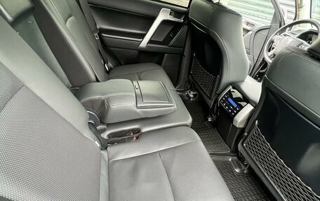 Toyota Land Cruiser Prado 150 рестайлинг 2, 2021 год, 7 990 000 рублей, 12 фотография