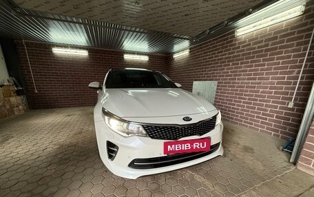 KIA Optima IV, 2017 год, 1 950 000 рублей, 2 фотография