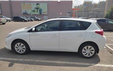 Toyota Auris II, 2014 год, 1 390 000 рублей, 4 фотография