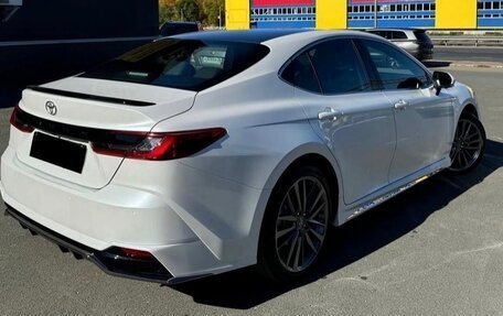 Toyota Camry, 2025 год, 3 930 000 рублей, 4 фотография
