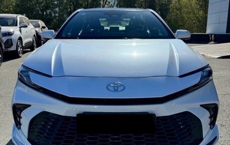 Toyota Camry, 2025 год, 3 930 000 рублей, 5 фотография