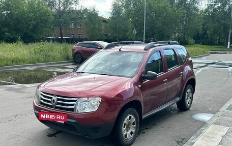 Renault Duster I рестайлинг, 2014 год, 755 000 рублей, 2 фотография