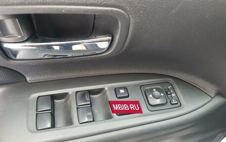 Mitsubishi Outlander III рестайлинг 3, 2013 год, 1 449 000 рублей, 10 фотография