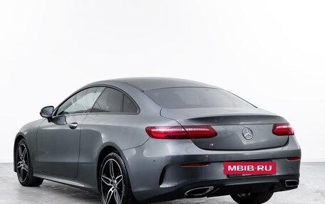 Mercedes-Benz E-Класс, 2017 год, 3 623 400 рублей, 2 фотография