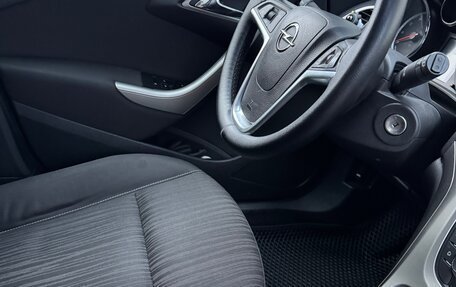 Opel Astra J, 2010 год, 620 000 рублей, 5 фотография