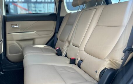 Mitsubishi Outlander III рестайлинг 3, 2019 год, 2 350 000 рублей, 29 фотография