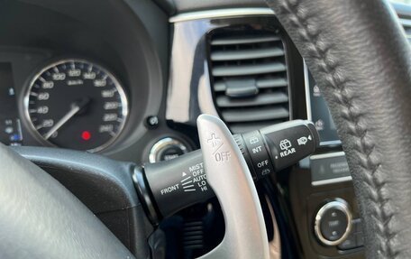 Mitsubishi Outlander III рестайлинг 3, 2019 год, 2 350 000 рублей, 35 фотография