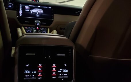 Porsche Cayenne III, 2018 год, 5 990 000 рублей, 27 фотография