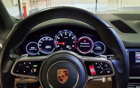 Porsche Cayenne III, 2018 год, 5 990 000 рублей, 29 фотография