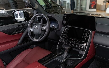 Lexus LX, 2024 год, 18 900 000 рублей, 14 фотография