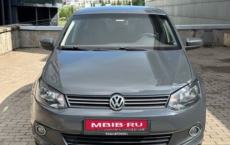 Volkswagen Polo VI (EU Market), 2015 год, 750 000 рублей, 2 фотография